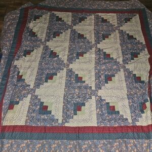 Vintage Handmade Log Cabin Queen Size Quilt